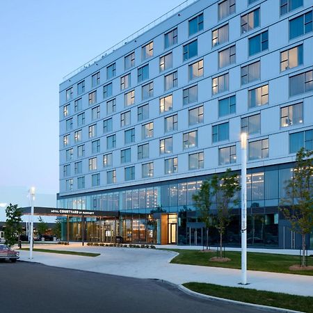 Courtyard By Marriott Montreal Laval Hotel Exterior photo